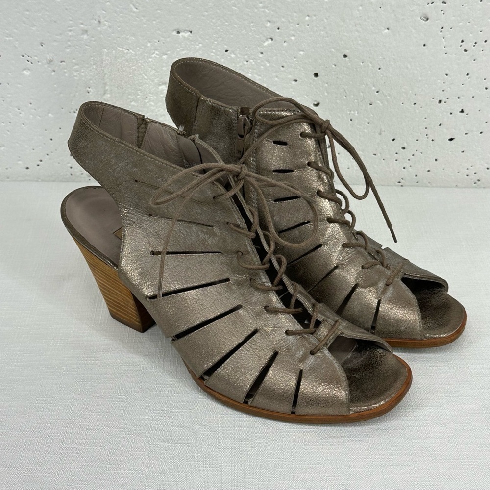 Paul Green US size 9.5 Pewter Distressed Leather Lace Up Bootie Heels